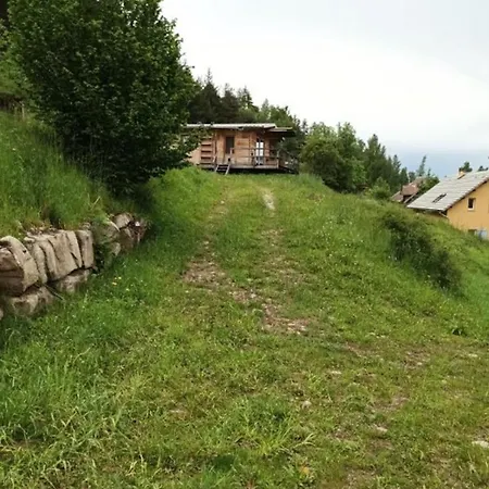 Les Chatcureuils Montclar (Alpes-de-Haute-Provence)
